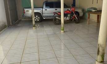 Imagem 3: Casa com Lote inteiro ao Lado Av. Pedro Ludovico Só 238Mil