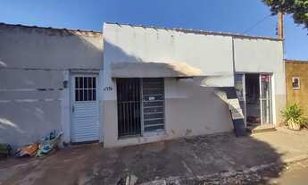 Imagem 4: Vende - se uma casa de esquina com ponto comercial funcionando