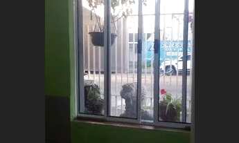 Imagem 3: Lugo kitnet Quarto com aluguel por R$1.000 /mês