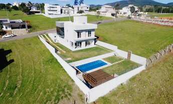 Imagem 2: Casa com 4 dormitórios, 1 suíte e piscina à venda no Terras de Santa Cruz em Bragança Paul