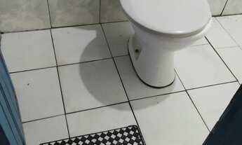 Imagem 5: Alugo kitnet - incluso água e luz