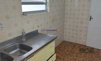 Imagem 7: Apartamento 1Dormitório desocupado na Venâncio Aires piso parquêt ensolarado área de servi