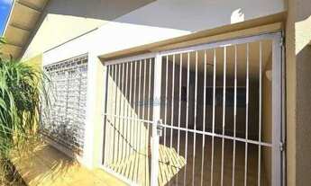 Imagem 2: Casa com 3 dormitórios para alugar, 144 m² por R$ 3.500/mês - Petrópolis Centro - Londrina