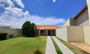 Imagem 7: Casa a Venda com Localização Privilegiada. Ótima Para Investidores.!!