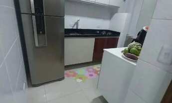 Imagem: Apartamento á venda com 2 quartos no bairro