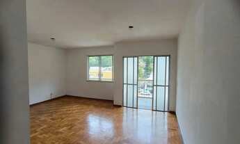 Imagem 4: AMPLO APARTAMENTO COM VARANDÃO, ENSOLARADO