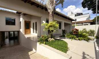 Imagem: Casa de alto padrão no bairro Ouro Preto