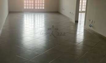 Imagem 2: Casa - Bosque dos Eucaliptos - 5 Dormitórios - 286m² - Estuda Permuta