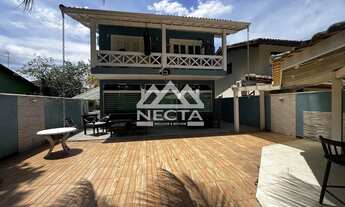 Imagem 5: Casa à Venda em Condomínio Fechado com Piscina e Lazer Completo