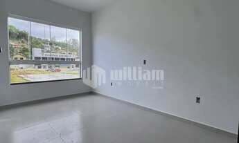 Imagem 5: Sobrado Geminado com Passagem Lateral e Espaço nos Fundos