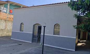 Imagem 5: Vendo salão montada pra igreja, com 200 m² com duas (2) kitnets fundos, murada e gradeada