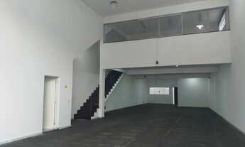 Imagem 4: Galpão com 350 m² para locação na zona oeste