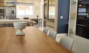 Imagem 7: Casa de condomínio para venda tem 450 metros quadrados com 6 quartos