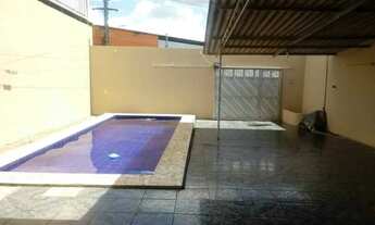 Imagem: Casa de ótimo padrão a venda na Praça