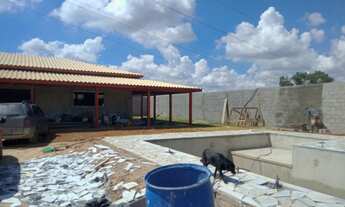 Imagem 5: Chácara para venda possui 180 metros quadrados com 3 quartos