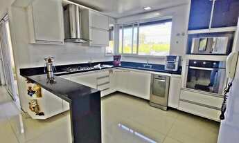 Imagem 7: Casa de condomínio sobrado para aluguel possui 125 metros quadrados com 4 quartos