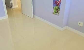 Imagem 2: Uma sala e varanda que possibilita muito conforto em um jantar em família