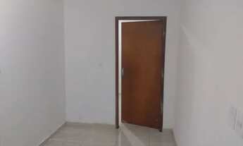 Imagem 2: Kitnet 550,00 com água incluso,jacintinho próximo shopping ,ponto certo