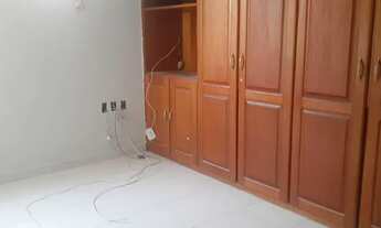 Imagem 4: Casa de 3 Pavimentos para Venda e Locação na Alameda São João Sacramenta, próximo da Lomas