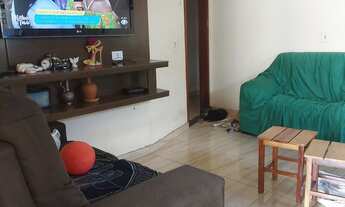 Imagem: Casa com Lote inteiro ao Lado Av. Pedro