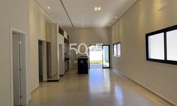 Imagem 2: Imóvel para locação no condomínio Reserva Saint Paul com 190m2 de área construída e 360m2