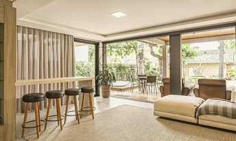 Imagem 1: Casa à venda em Jurerê Internacional - a apenas 150m da praia