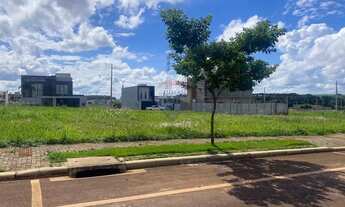 Imagem: Terreno à Venda de 301m² no Colinas Tropical