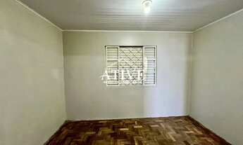 Imagem 4: Casa para locação com amplo pátio e garagem para 4 carros