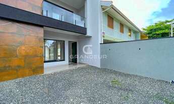 Imagem 6: Sobrado Alto Padrão, 203m² de Área Construída com Piscina