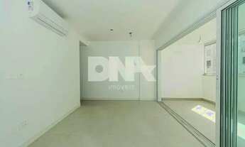 Imagem: Apartamento com varanda novo