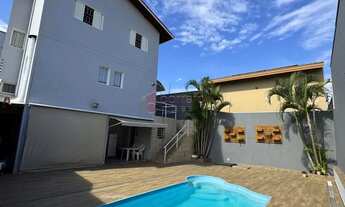 Imagem: CASA SOBRADO MOBILIADA À VENDA NO BAIRRO