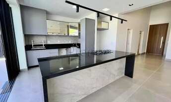 Imagem 3: Casa à Venda no Condomínio Residencial Mont Alcino em Valinhos, no bairro Roncáglia