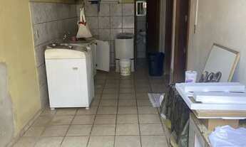 Imagem 5: IMÓVEL COM APTIDÃO COMERCIAL E RESIDENCIAL 5 QUARTOS SENDO 3 SUÍTES ARMÁRIOS OPORTUNIDADE