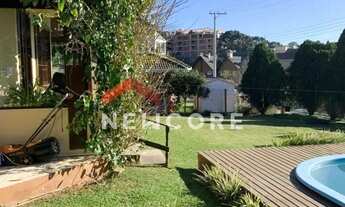 Imagem 3: Casa em Av. Central - Jardim dos Ipês - Gralha Azul - Gramado/RS
