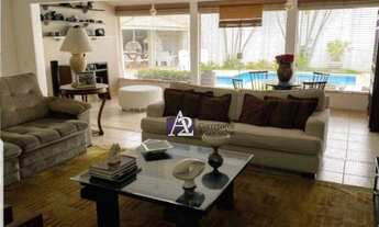 Imagem 3: CA0185 - Casa de alto padrão, Belíssima com 6 quartos, sendo 3 suítes em condomínio de lux