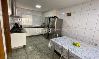 Imagem 7: Apartamento para venda possui 343 metros quadrados com 4 quartos