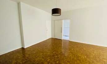 Imagem 4: Jardim Botânico, vazio, excelente localização, garagem escritura