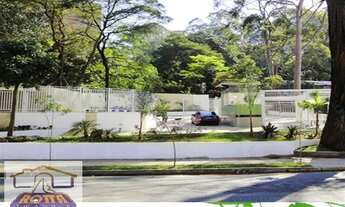 Imagem 5: ÁREA VERDE COM LAGO DE NASCENTE NATURAL