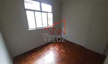 Imagem 3: Apartamento para venda possui 51 metros quadrados com 2 quartos em Laranjeiras - Rio de Ja