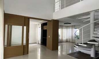 Imagem 6: Casa de condomínio para aluguel possui 280 metros quadrados com 4 quartos