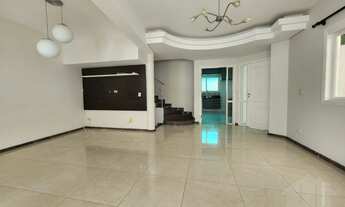 Imagem 2: SOBRADO OPORTUNIDADE COM 3 QUARTOS E PISCINA À VENDA EM CONDOMÍNIO NO BAIRRO URBANOVA EM S