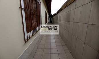 Imagem 5: Casa para venda possui 115 metros quadrados com 3 quartos em Maracanã - Praia Grande - SP