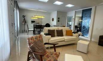 Imagem 4: Casa de condomínio para venda com 280 metros quadrados com 4 quartos