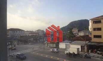 Imagem 5: Apartamento muito bem localizado com 2 dormitórios com armários, sala espaçosa, cozinha co