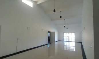 Imagem 7: Casa de condomínio térrea para aluguel possui 300 metros quadrados com 5 quartos