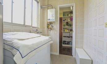 Imagem 5: Apartamento para venda possui 90 metros quadrados com 2 quartos em Centro - Curitiba - PR