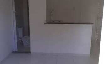 Imagem: Aluga se kitnet pequena quarto cozinha e