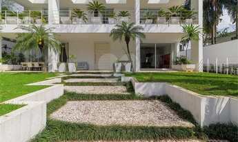 Imagem 4: Magnífica casa assinada por Joao Armentano no Jardim America