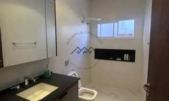 Imagem 7: Casa de condomínio para aluguel possui 200 metros quadrados com 4 quartos