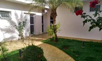 Imagem: Jardim Bordon - Casa conservada com 04 dormitórios